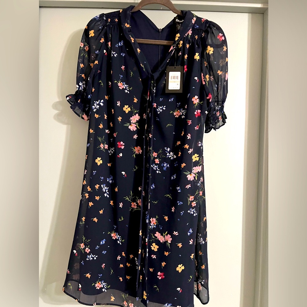 DKNY Floral Print Mini Shift Dress size 10 with tags